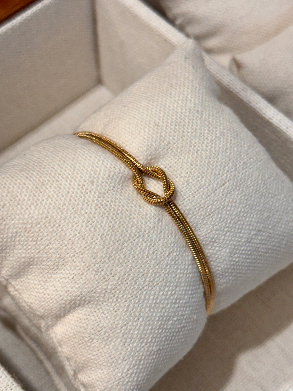 Brazalete Nudo