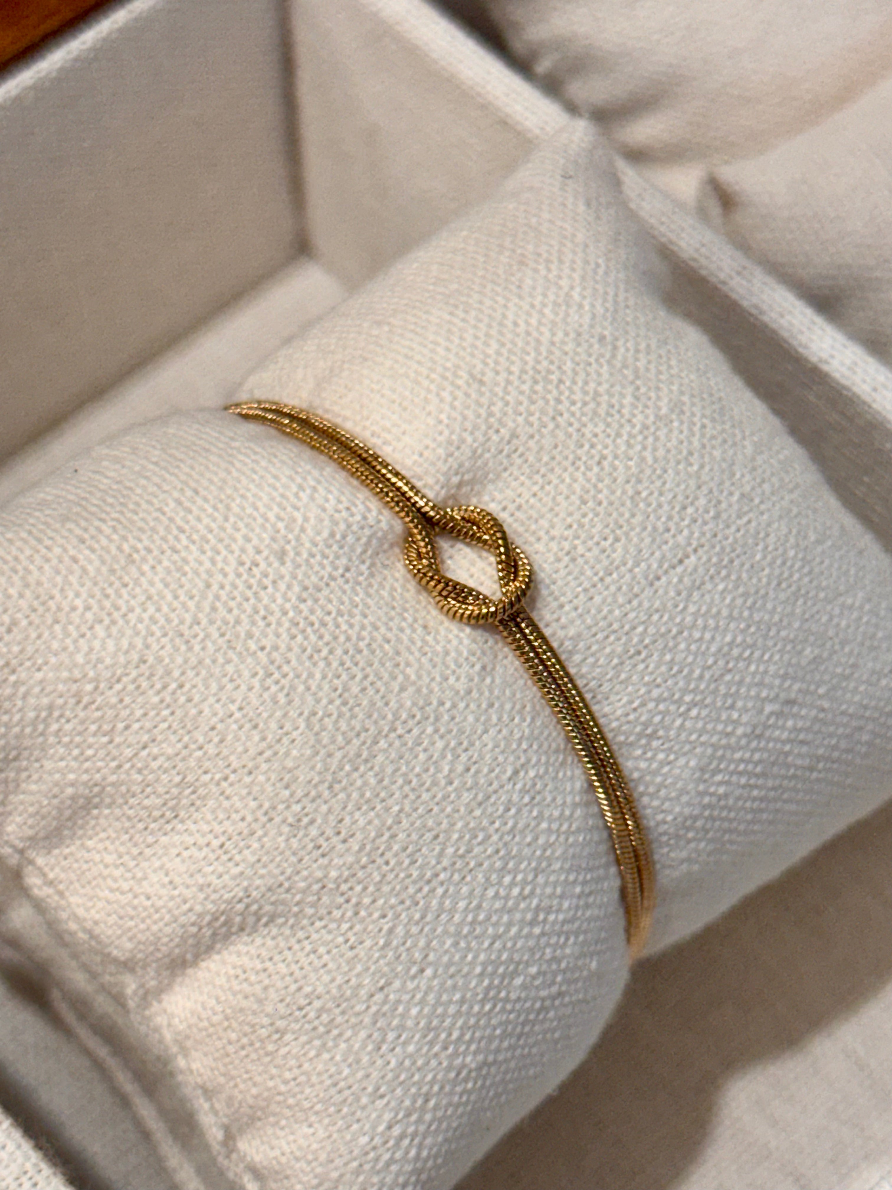 Brazalete Nudo