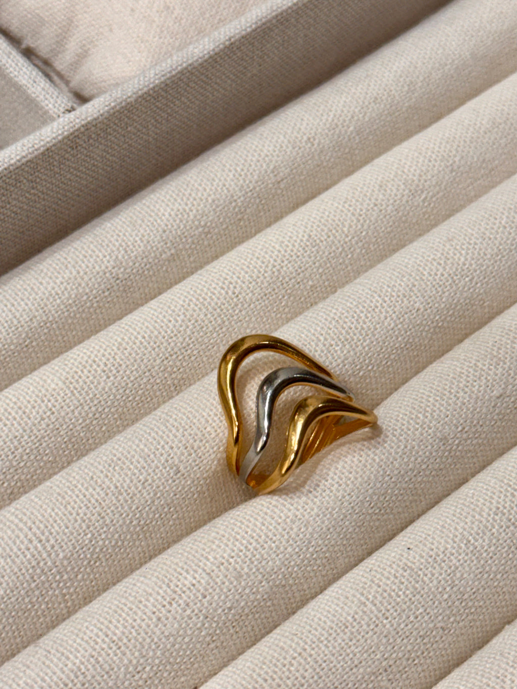 Anillo Luciana
