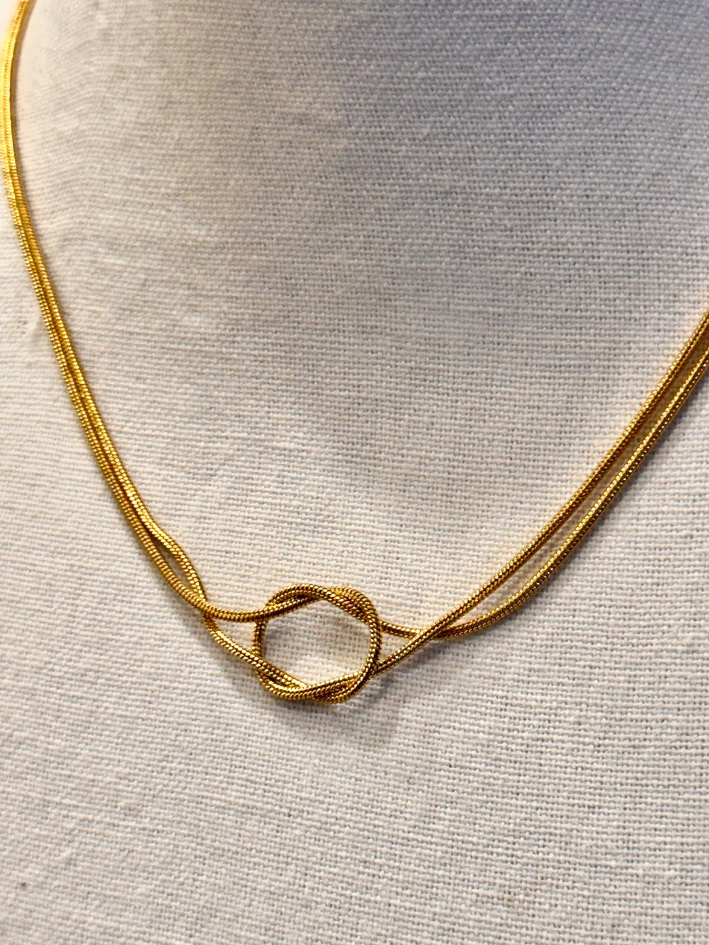 Collar Carolina Dorado