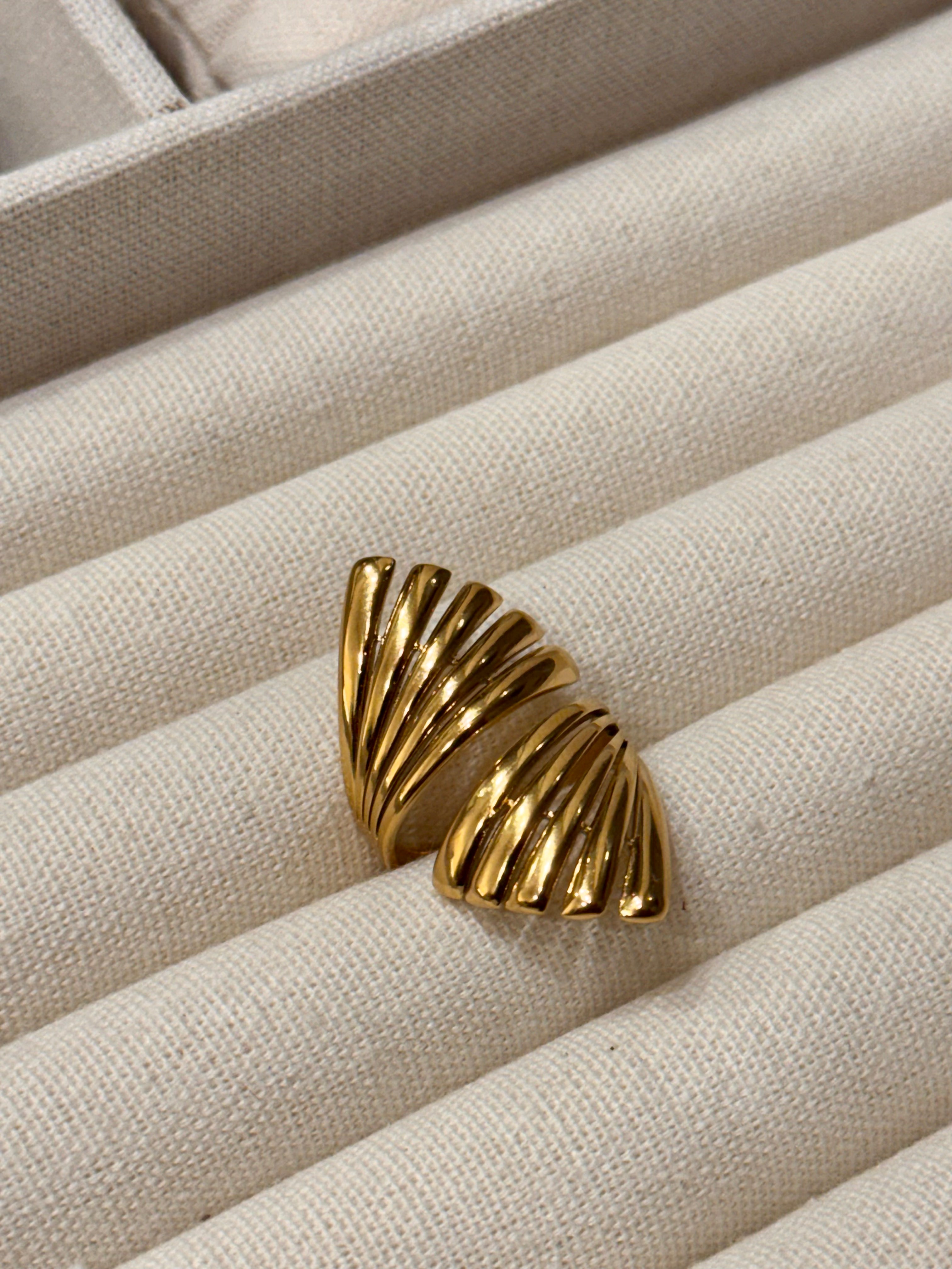 Anillo Andrea